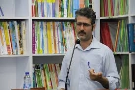 احسان احمدی خاوه