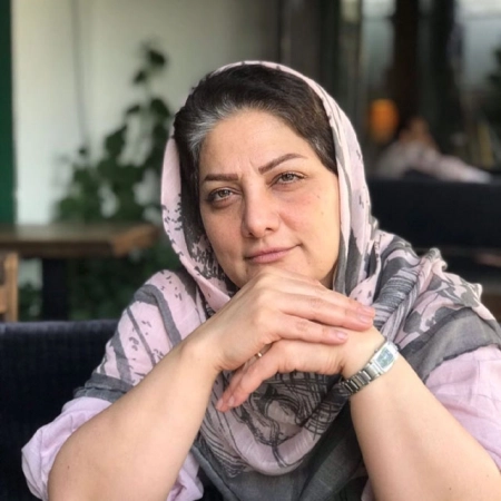 نلی محجوب
