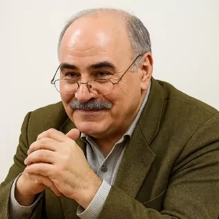 یعقوب آژند