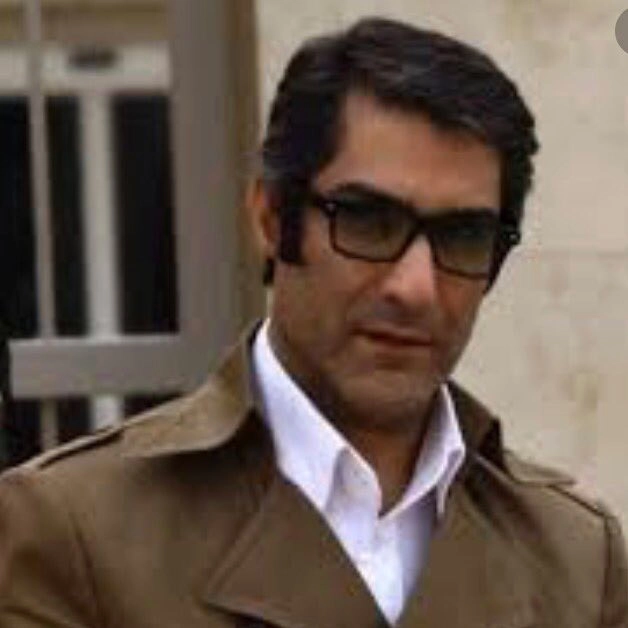کوروش کرم پور